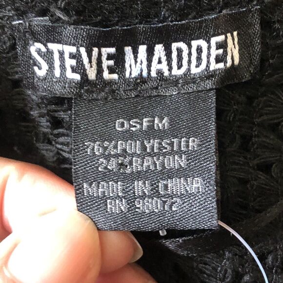 Steve Madden Women's Open Weave Short Sleeve Black Cover up OS Fits Most NWT - Picture 3 of 13